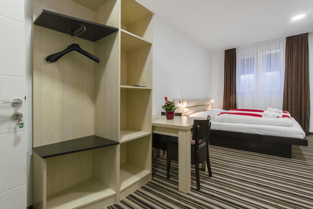 Parkcity Rooms Šibenik Eksteriør bilde