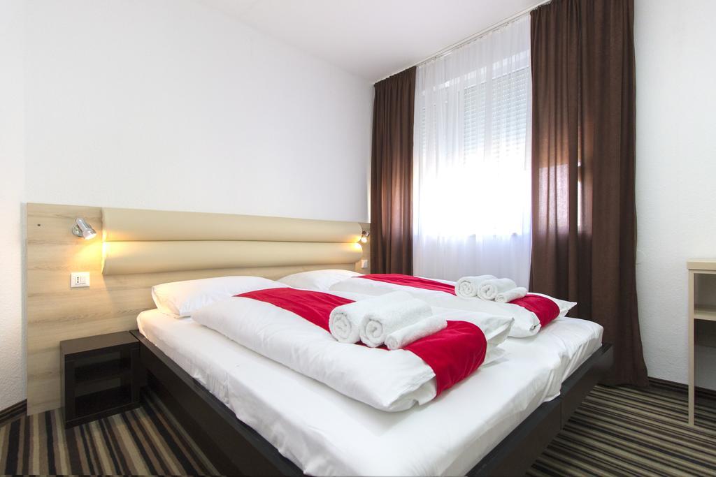 Parkcity Rooms Šibenik Eksteriør bilde