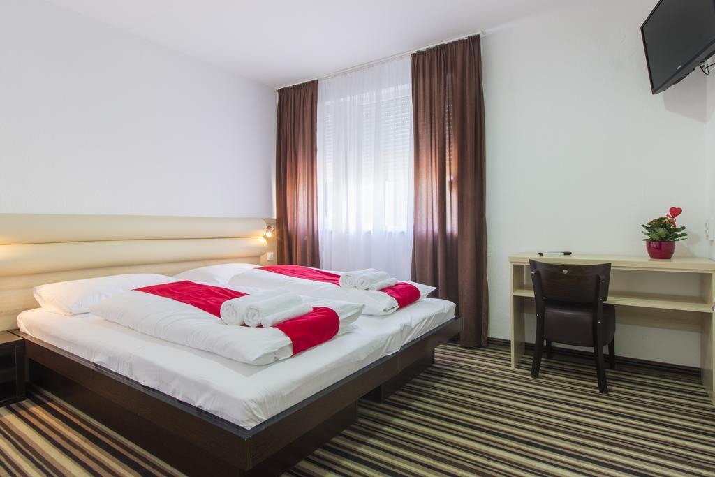 Parkcity Rooms Šibenik Eksteriør bilde